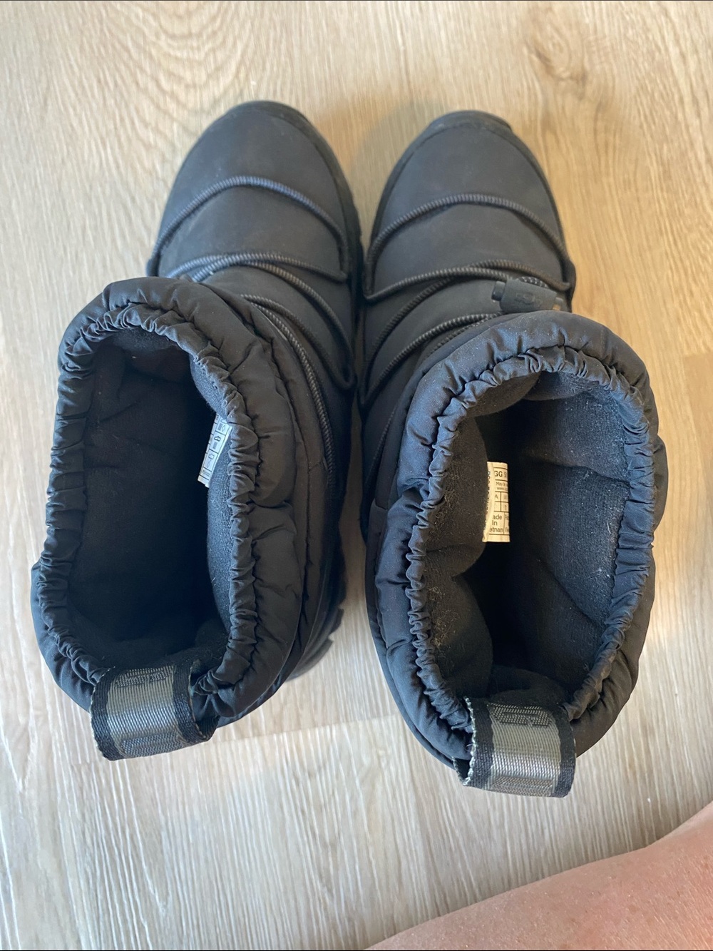UGG Black Insulated Snow Boots Women’s Size 9 Winter Lace Up - Picture 6 of 9